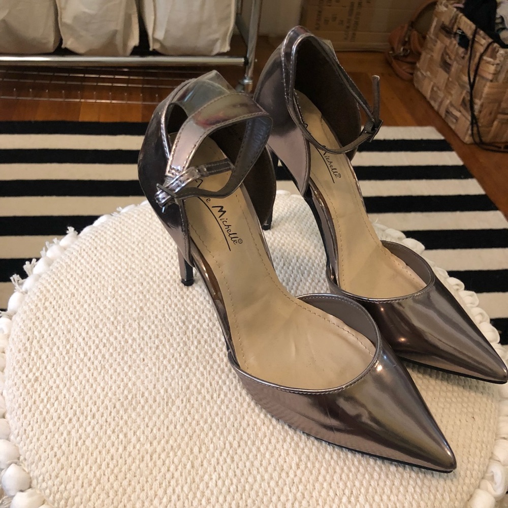Lulus ankle strap pointed toe heels silver pewter